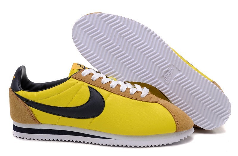 nike cortez amarillo