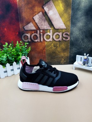 Adidas formadores NMD Moscú en blanco y negro se levantaron