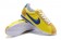 las zapatillas de deporte Nike Classic Cortez Nylon para hombre azul amarillo de la vendimia